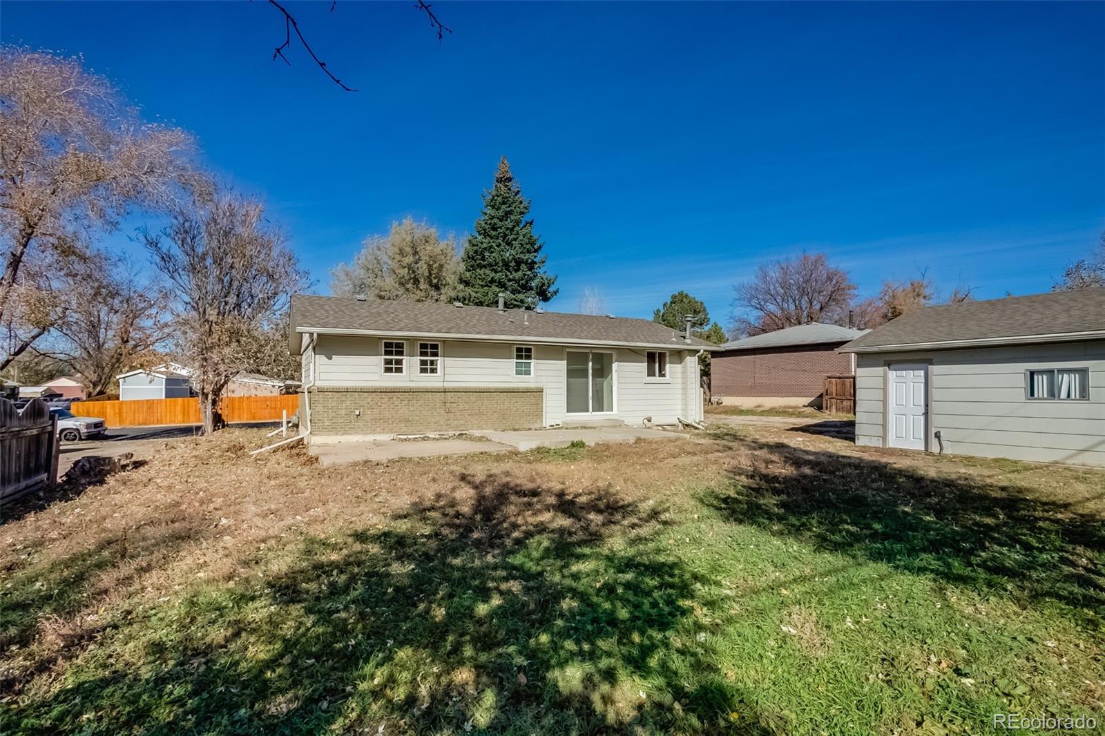 8514 Wiley Circle Westminster, CO 80031 - Photo 5 of 43