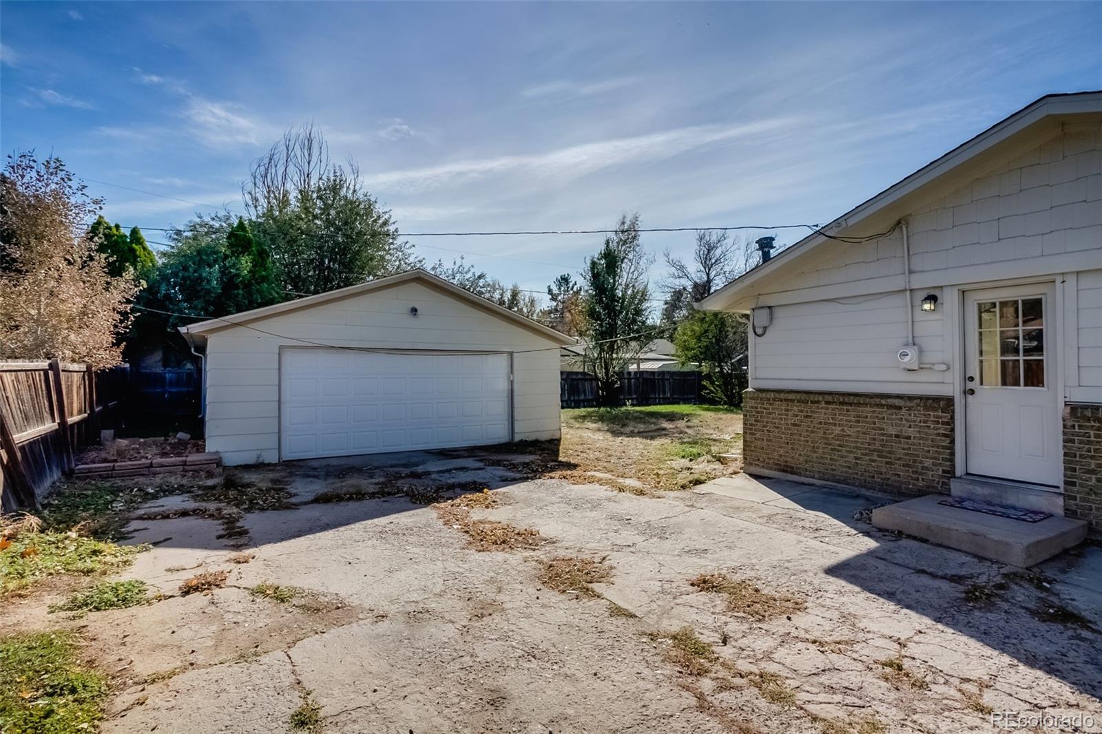 8514 Wiley Circle Westminster, CO 80031 - Photo 9 of 43