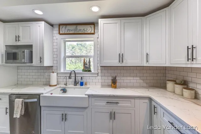 $565,000 | 7385 14 Mile Road Northeast, Cedar Springs, MI 49319