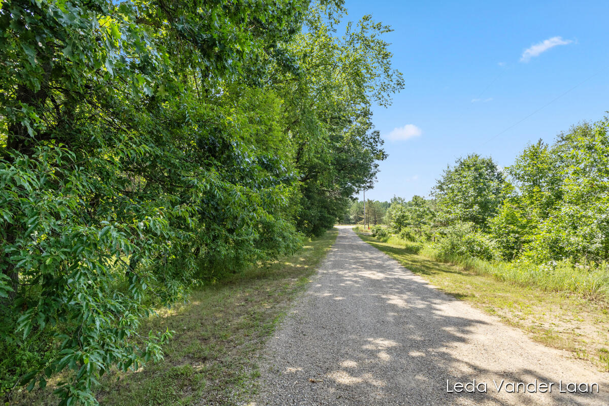 7385 14 Mile Road Northeast Cedar Springs, MI 49319 - Photo 48 of 51 IMG_1051