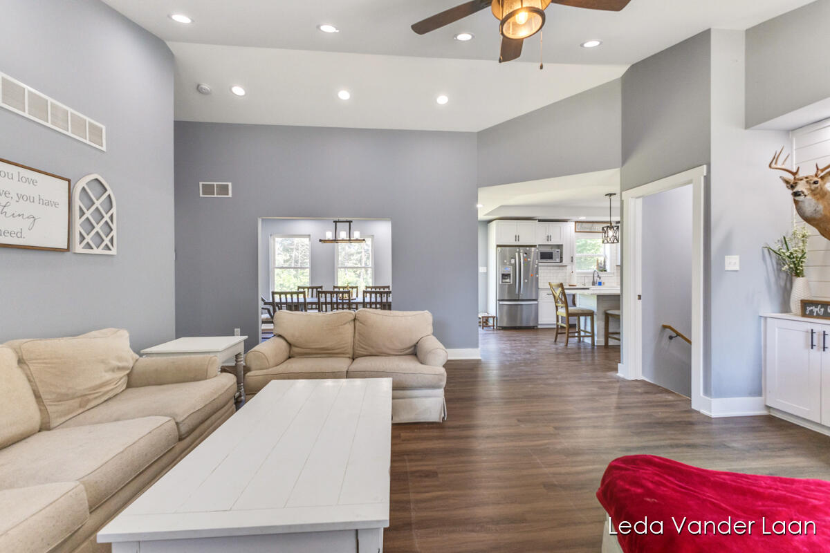 7385 14 Mile Road Northeast Cedar Springs, MI 49319 - Photo 8 of 51 IMG_1007