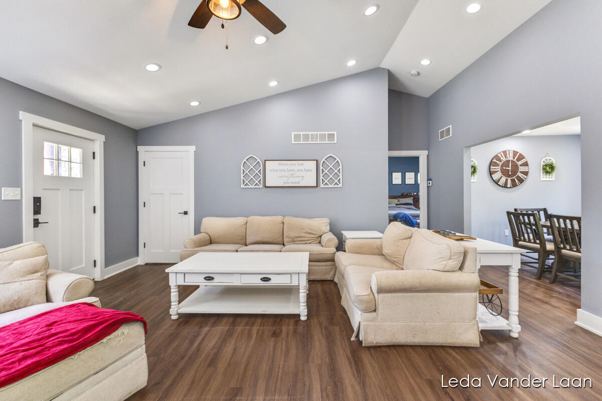 7385 14 Mile Road Northeast Cedar Springs, MI 49319 - Photo 9 of 51 IMG_1008