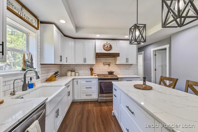 $565,000 | 7385 14 Mile Road Northeast, Cedar Springs, MI 49319