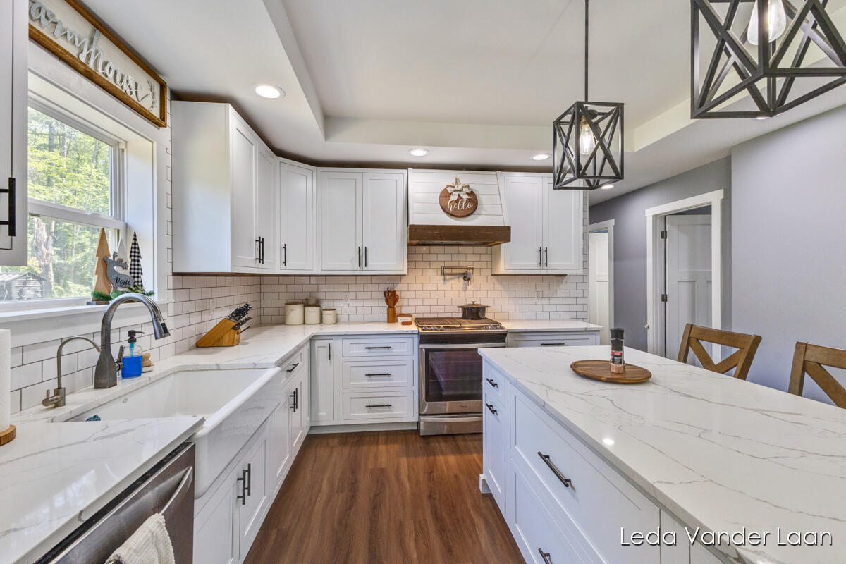 7385 14 Mile Road Northeast Cedar Springs, MI 49319 - Photo 10 of 51 IMG_1009