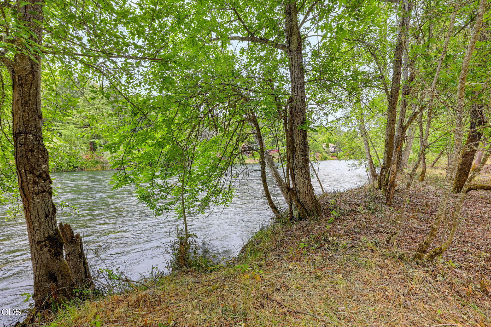 2697 Old Ferry Road Shady Cove, OR 97539 - Photo 11 of 20