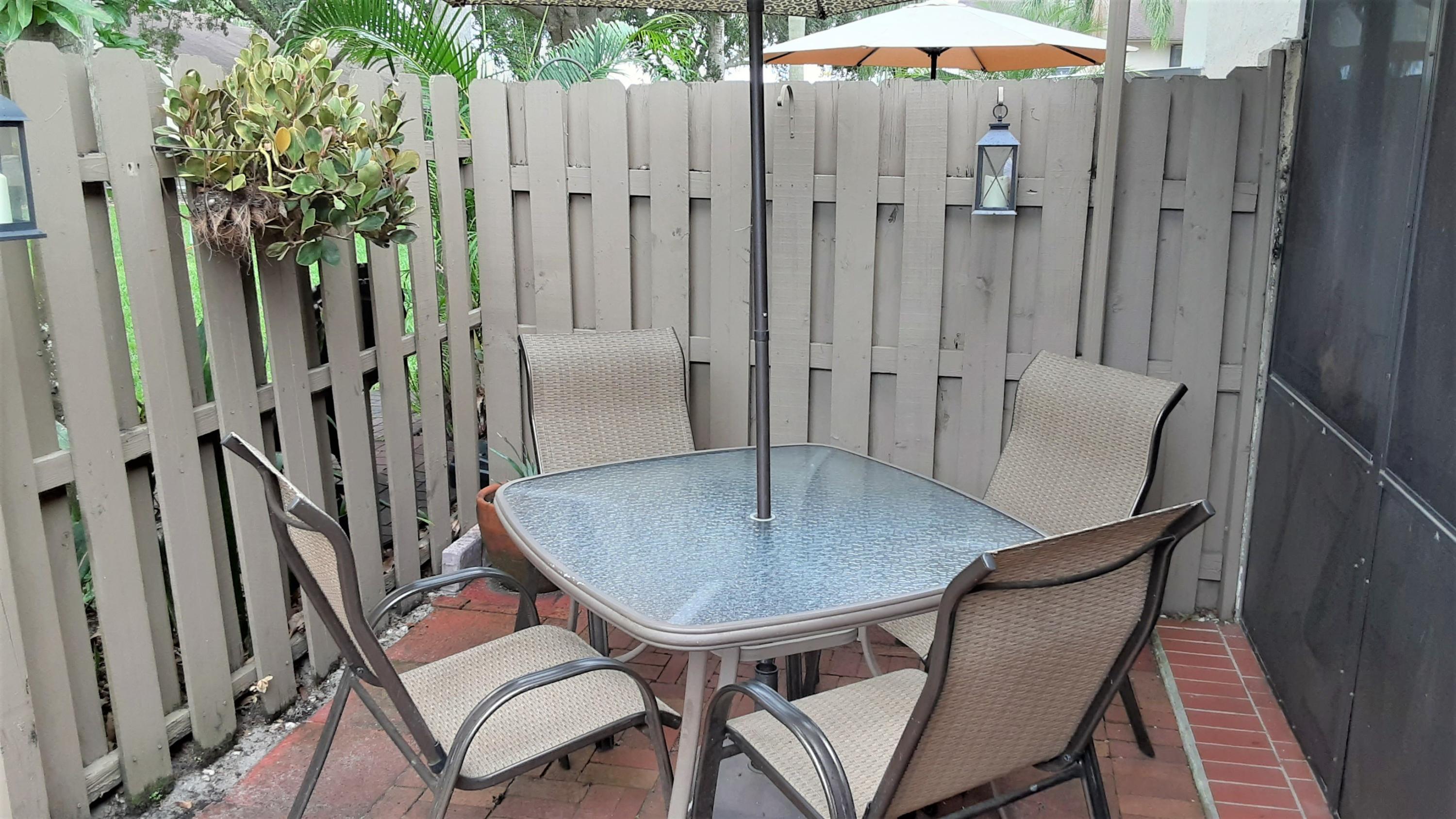 23426 Southwest 54th Way, Unit D Boca Raton, FL 33433 - Photo 35 of 43 back yard