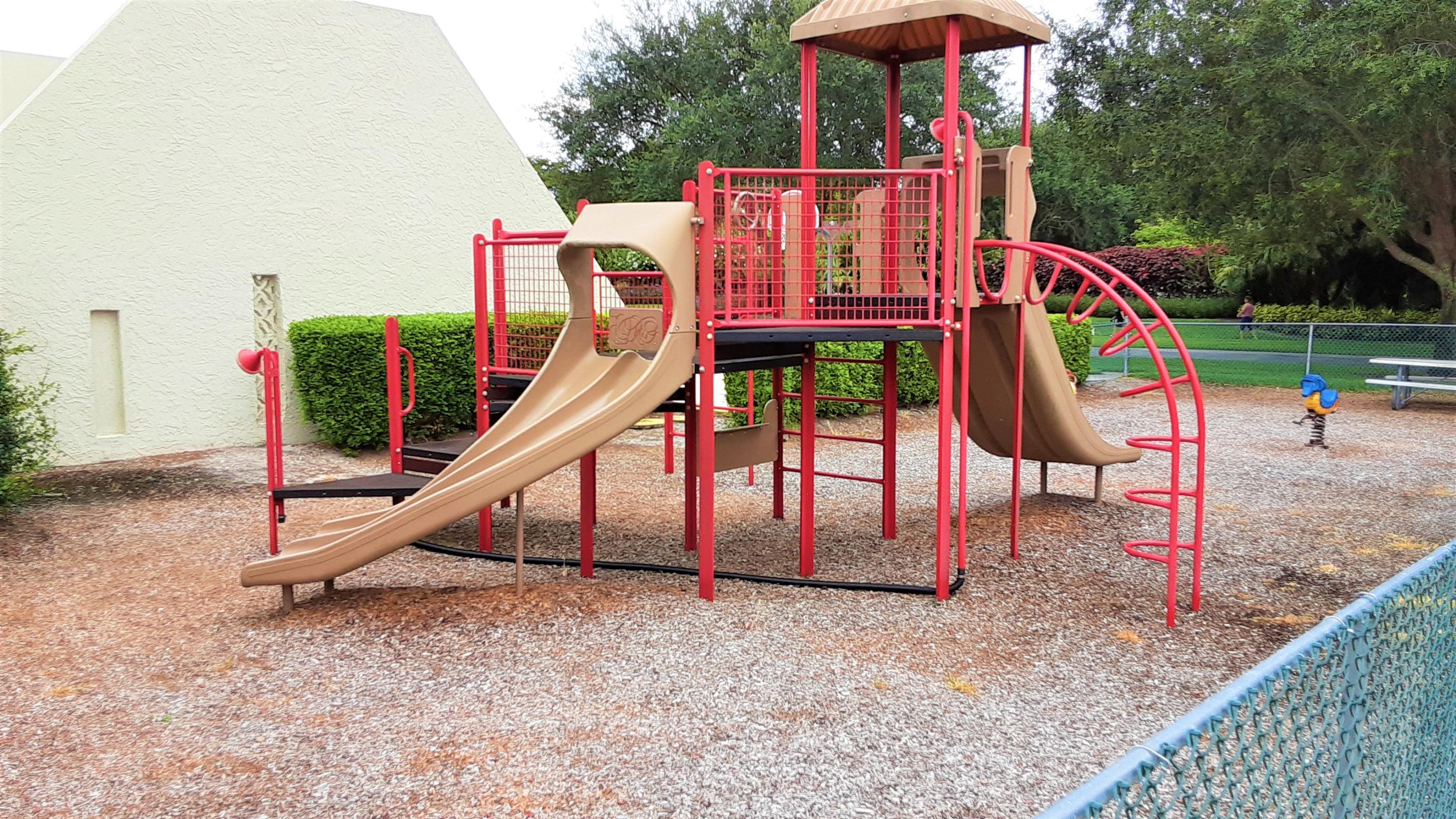 23426 Southwest 54th Way, Unit D Boca Raton, FL 33433 - Photo 41 of 43 playgorund