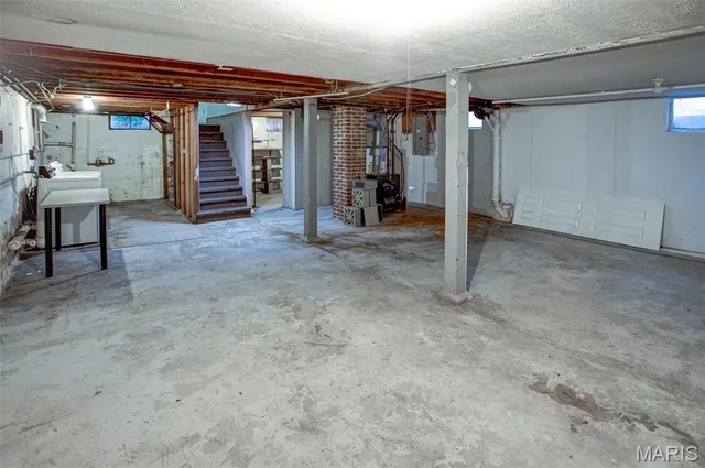 $159,000 | 1405 14th Street, Highland, IL 62249