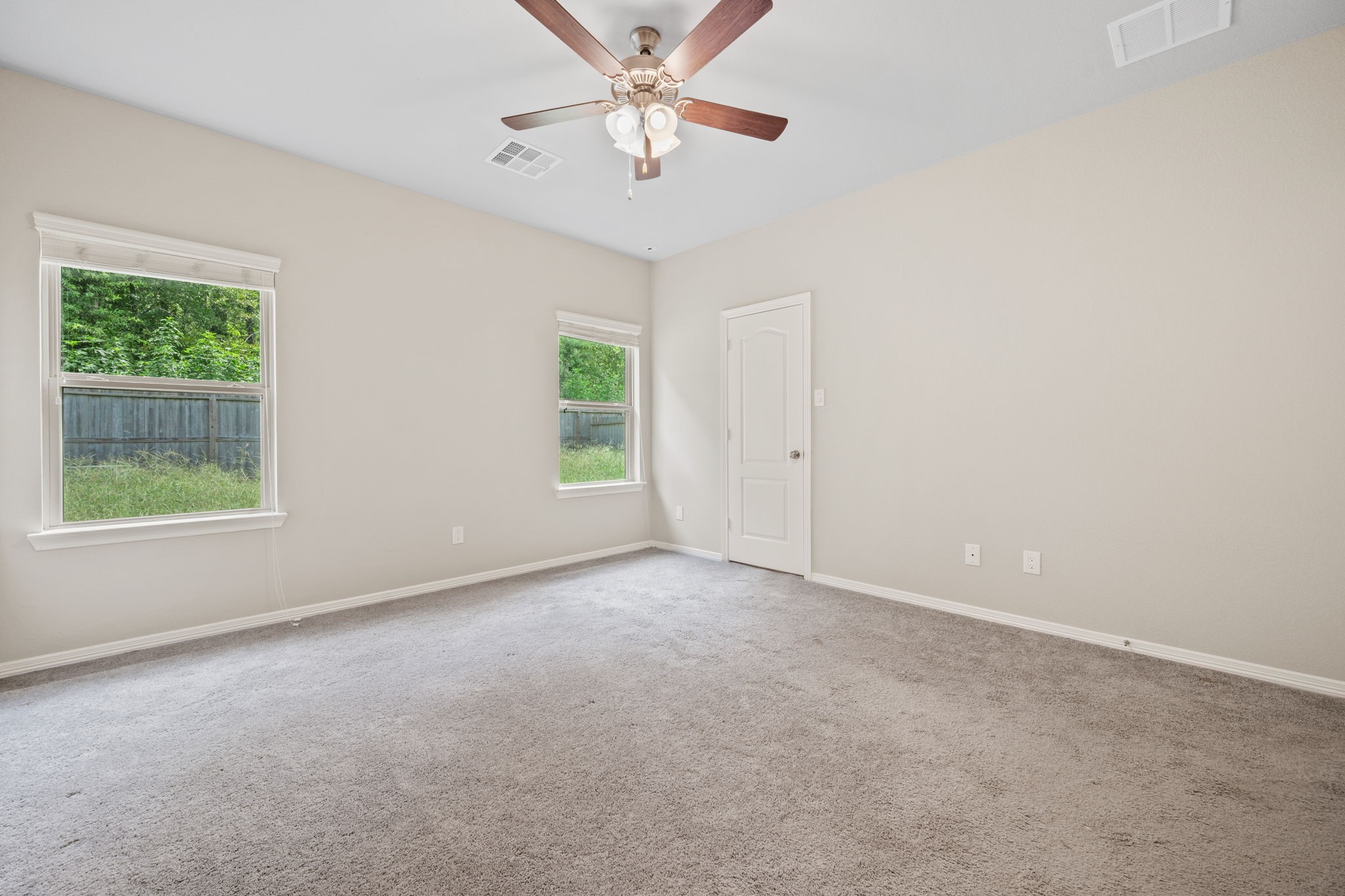 24734 Russet Bluff Trail Houston, TX 77336 - Photo 12 of 17