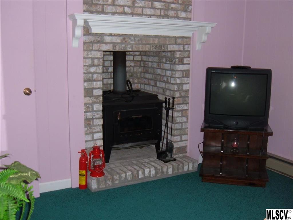 819 Pine Ridge Road Beech Mountain, NC 28604 - Photo 13 of 35