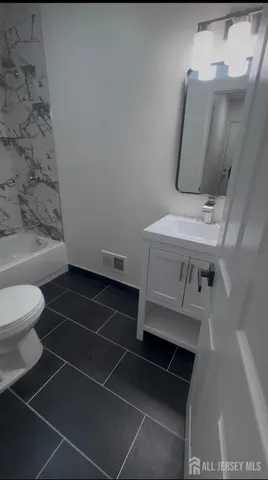 $2,600 | 84 Seabreeze Way, Keansburg, NJ 07734