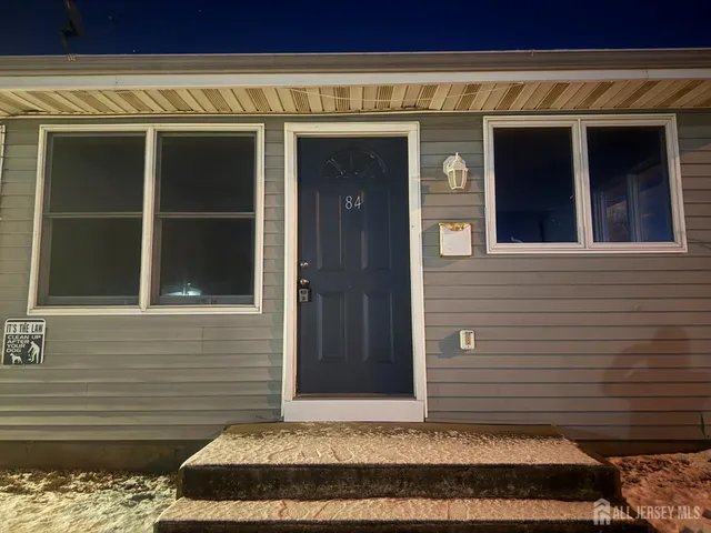 $2,600 | 84 Seabreeze Way, Keansburg, NJ 07734