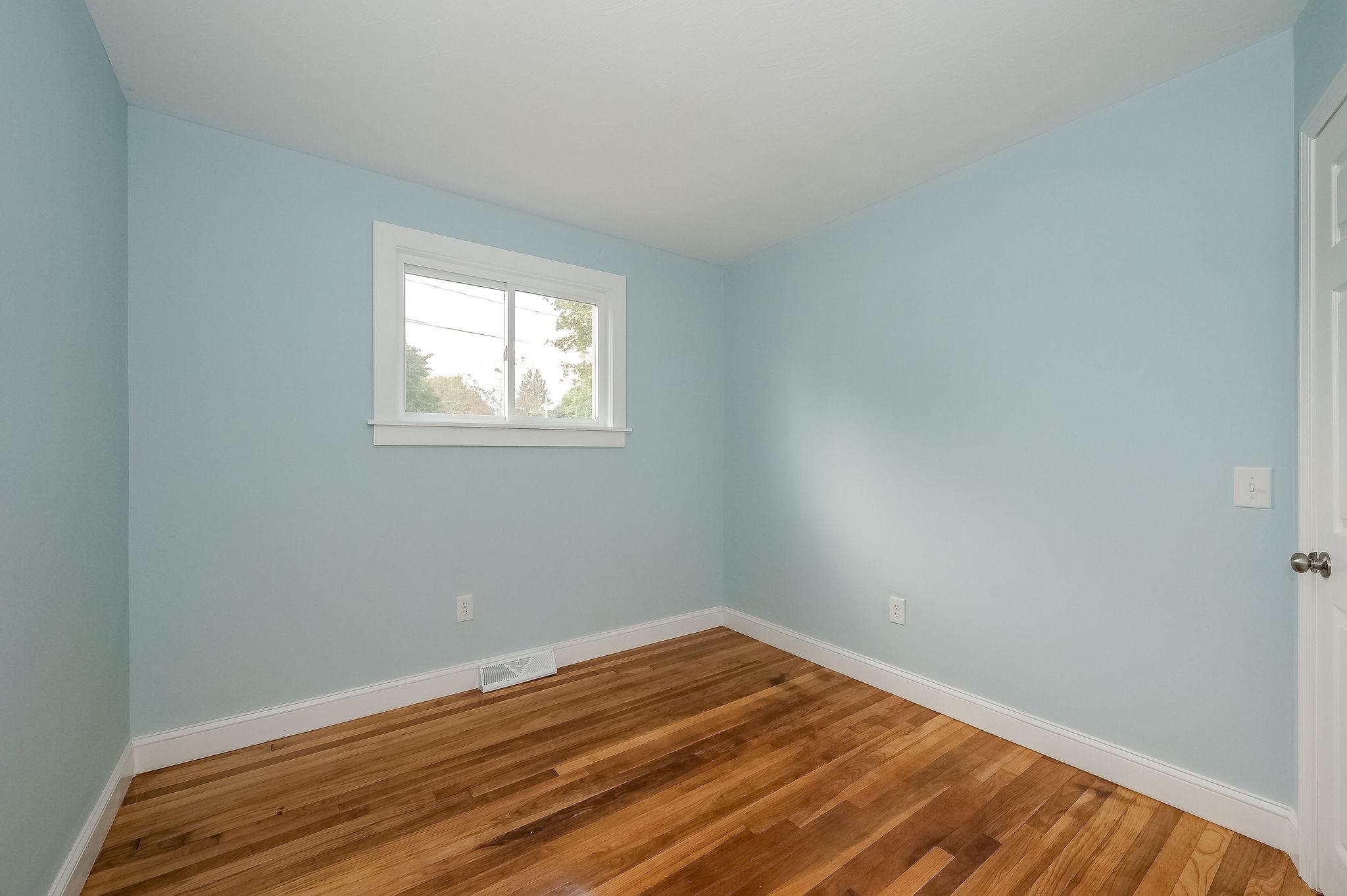 5 4th Street Rochester, NH 03867 - Photo 25 of 34