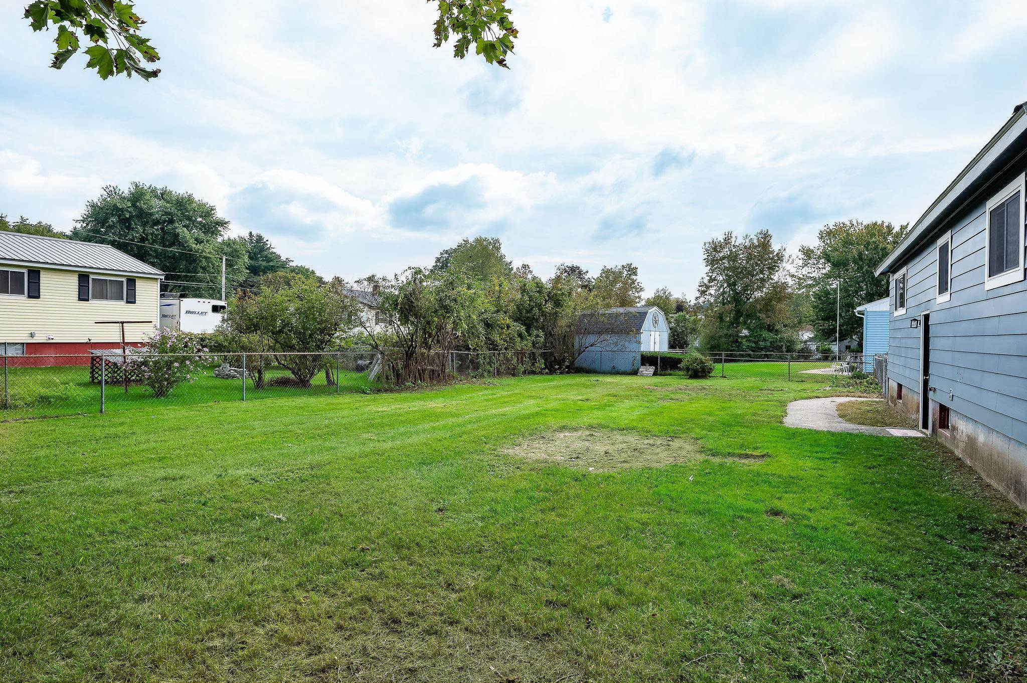5 4th Street Rochester, NH 03867 - Photo 33 of 34