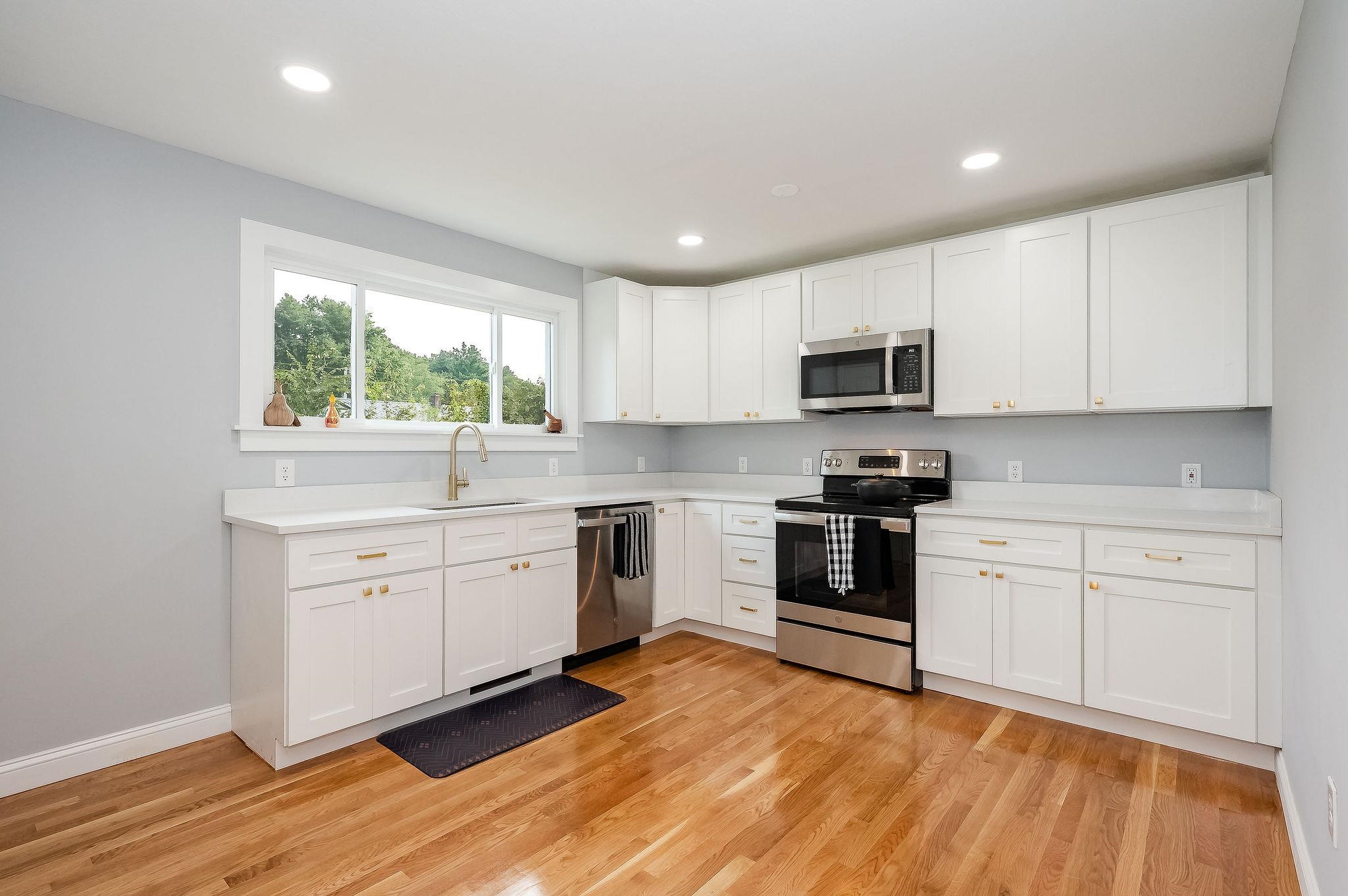 5 4th Street Rochester, NH 03867 - Photo 6 of 34