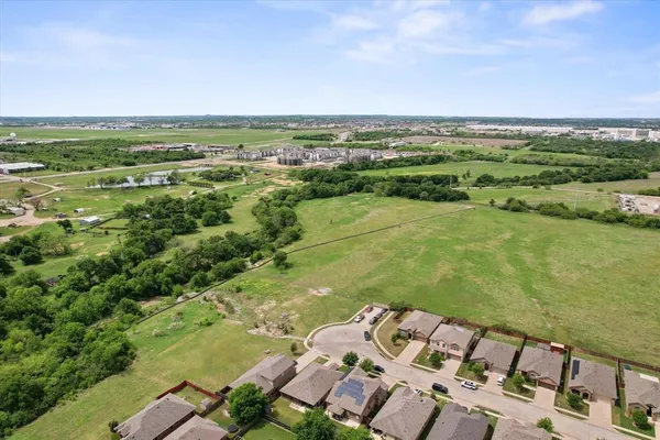 $325,000 | 1004 Brownford Drive, Fort Worth, TX 76028