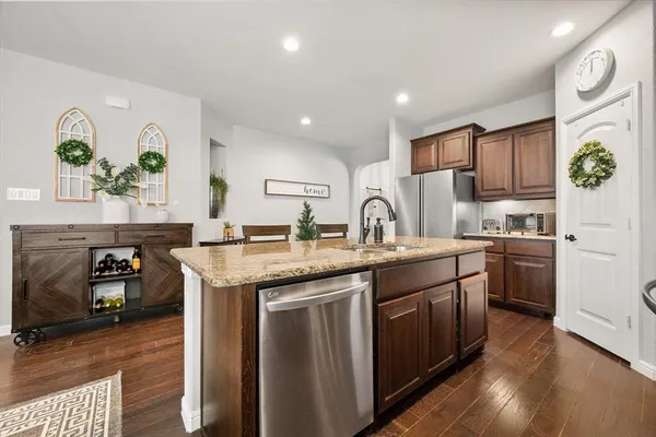 $325,000 | 1004 Brownford Drive, Fort Worth, TX 76028