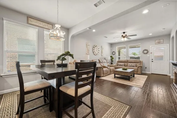 $325,000 | 1004 Brownford Drive, Fort Worth, TX 76028