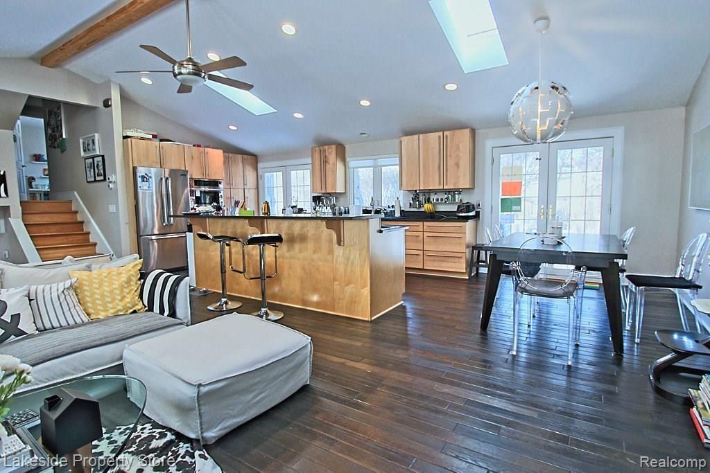 1672 Mark Hopkins Road Bloomfield Hills, MI 48302 - Photo 5 of 35 4.jpg
