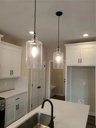 $315,000 | 2212 Pemberton Drive, Harrisonville, MO 64701