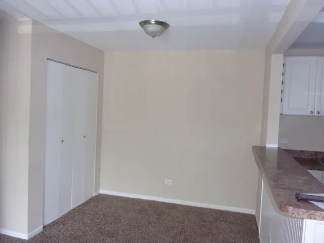 $185,000 | 9-s110 S Frontage Road, Unit 205, Darien, IL 60527