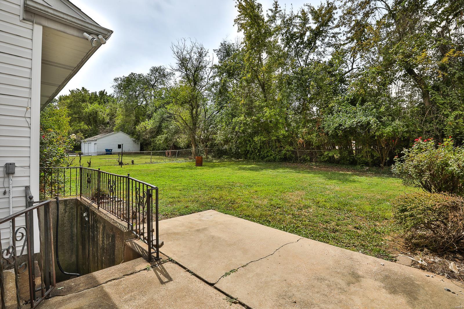1298 Reavis Barracks Road St. Louis, MO 63125 - Photo 23 of 25 Gallery Image 23