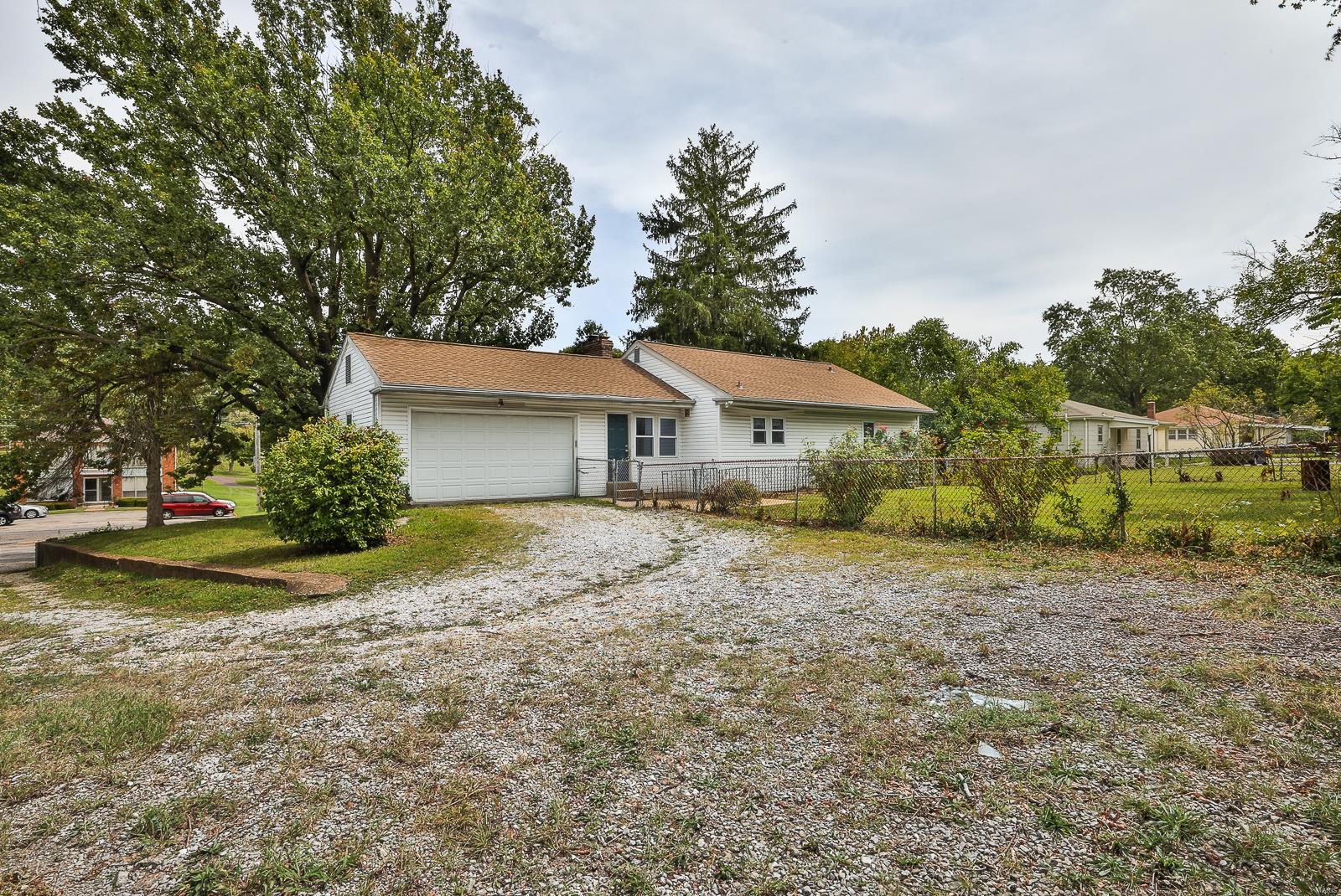 1298 Reavis Barracks Road St. Louis, MO 63125 - Photo 25 of 25 Gallery Image 25