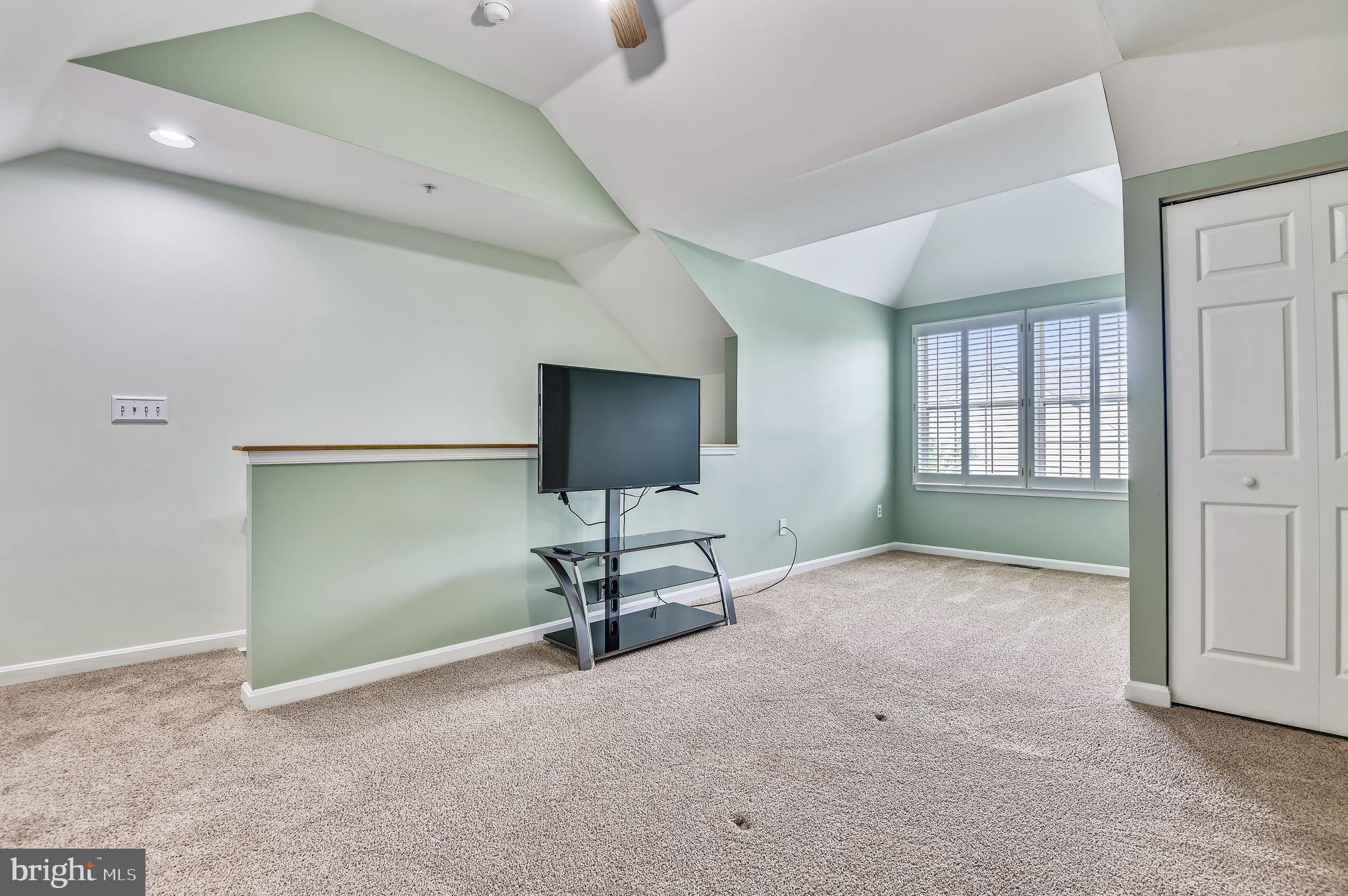 21 Bank Spring Court Owings Mills, MD 21117 - Photo 14 of 31 Spacious Master Is The Entire 4th Level!