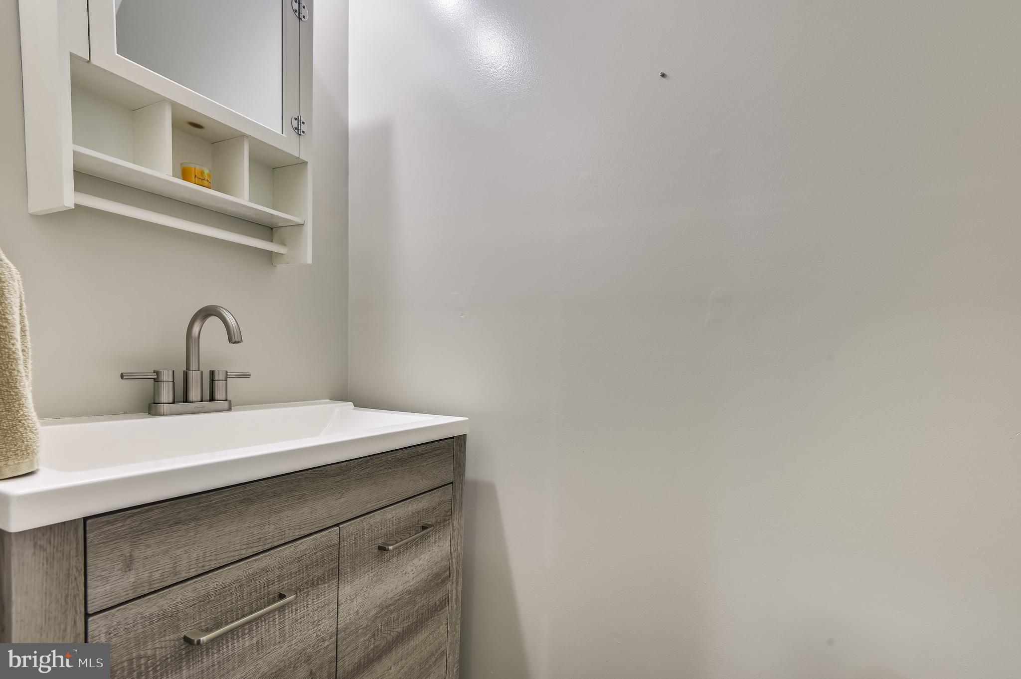 21 Bank Spring Court Owings Mills, MD 21117 - Photo 6 of 31 Powder Room (Main Level)