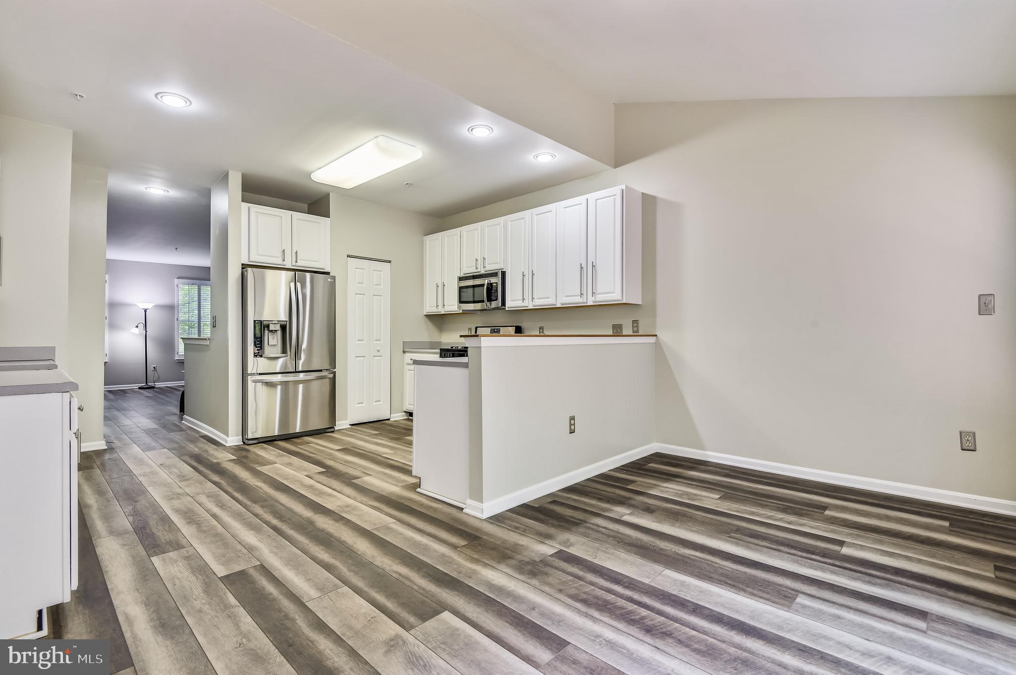 21 Bank Spring Court Owings Mills, MD 21117 - Photo 8 of 31 Spacious Kitchen Great For Entertaining