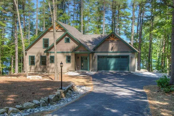 $1,895,000 | 147 North High Street, Bridgton, ME 04009