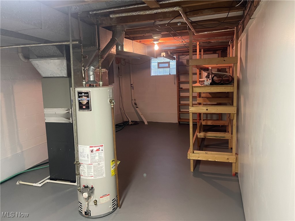 900 Ryan Road Medina, OH 44256 - Photo 38 of 40 Basement with water heater