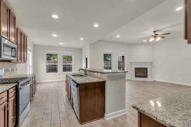 $399,900 | 2739 Barrington Branch Drive, Spring, TX 77373