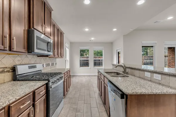 $389,900 | 2739 Barrington Branch Drive, Spring, TX 77373