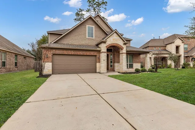 $399,900 | 2739 Barrington Branch Drive, Spring, TX 77373