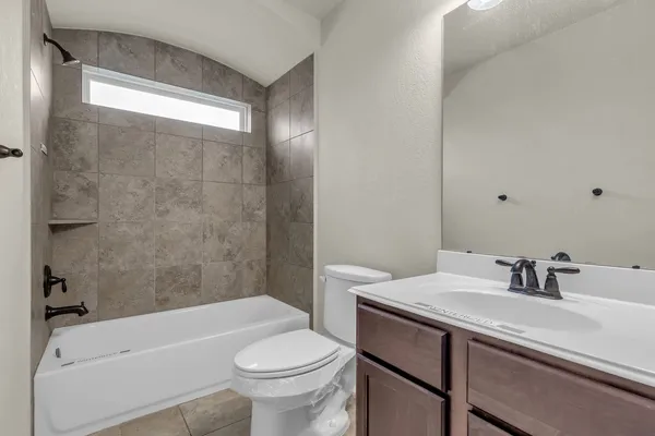 $389,900 | 2739 Barrington Branch Drive, Spring, TX 77373