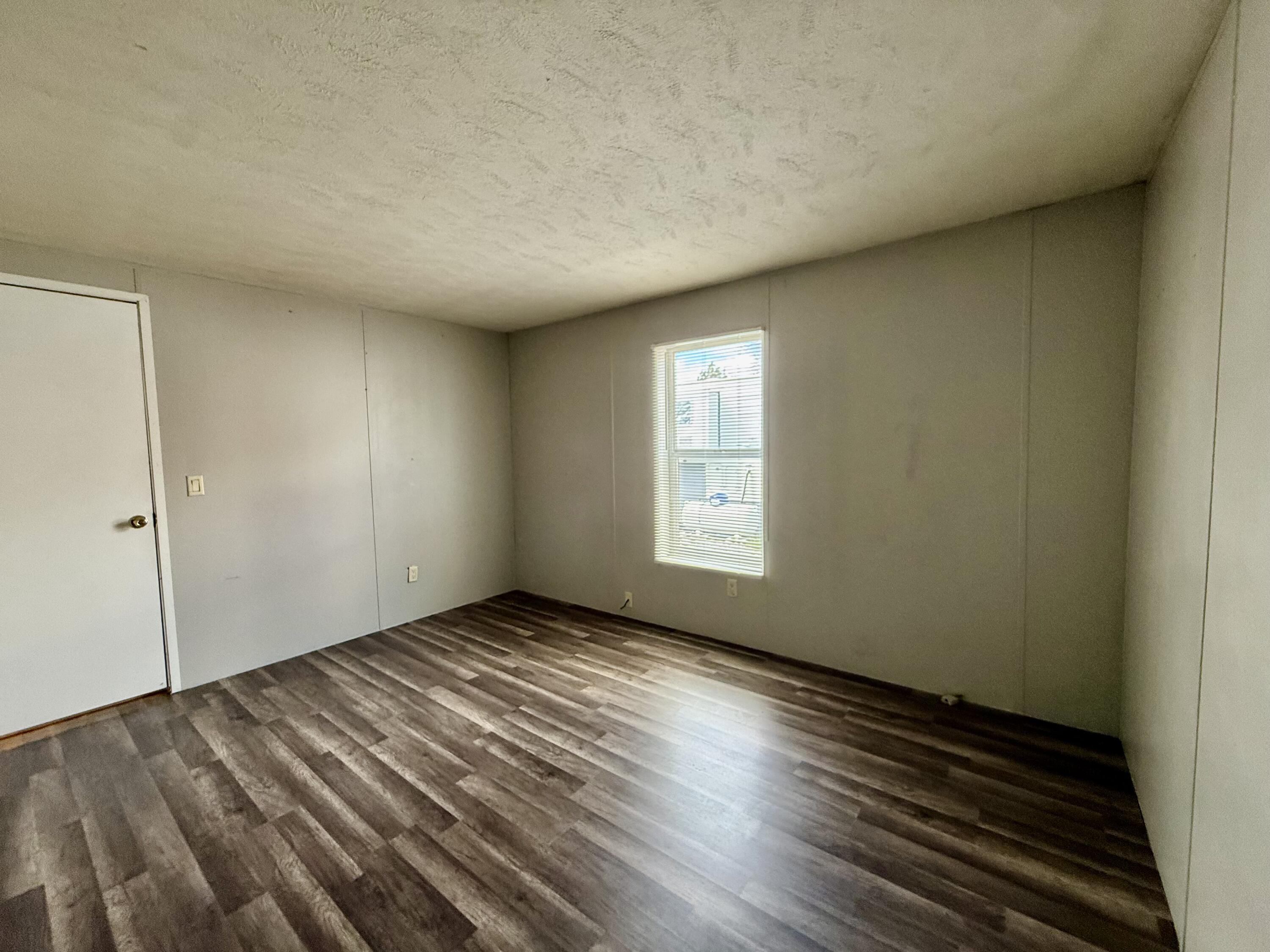 425 West Front Street, Unit 7 Merrill, OR 97633 - Photo 20 of 20 IMG_0004