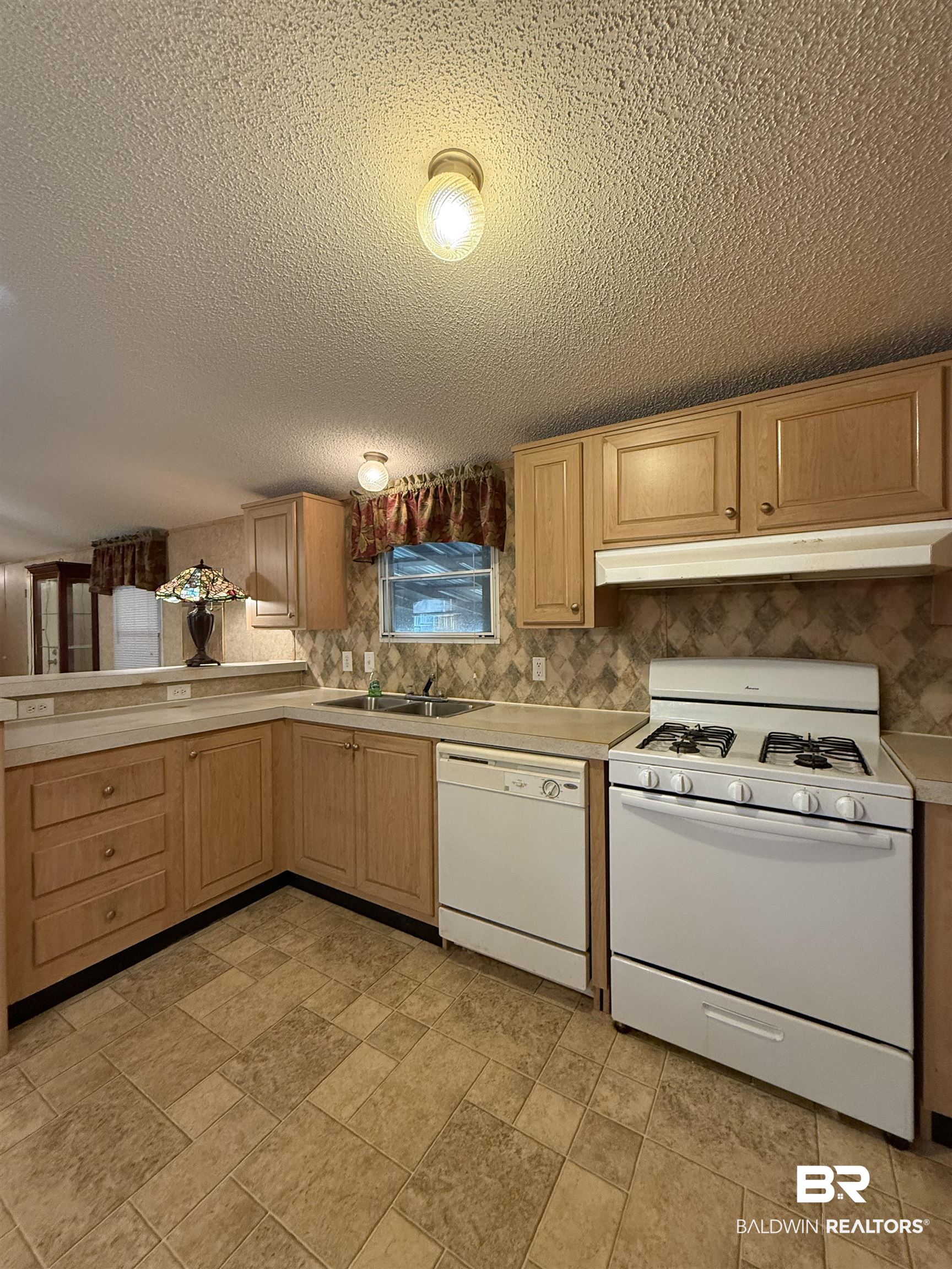 56 Thunder Road Evergreen, AL 36401 - Photo 7 of 35