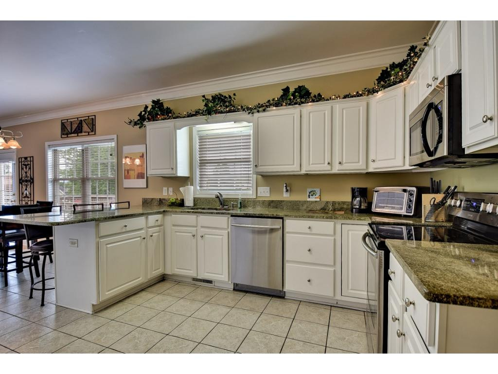 1408 Lake Ridge Square Johnson City, TN 37601 - Photo 12 of 36 Photo 12