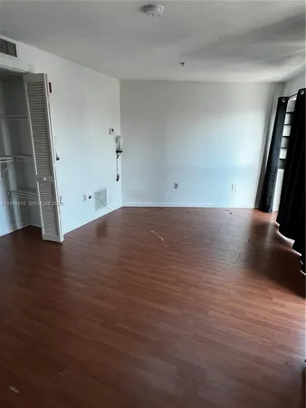 $1,300 | 5705 Southwest 72nd Street, Unit 5705, South Miami, FL 33143