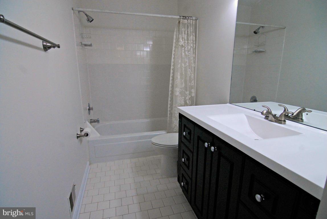 11602 Lighthouse Drive Laurel, MD 20708 - Photo 27 of 30 Bath