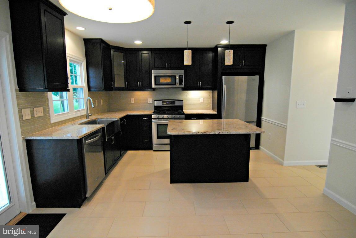 11602 Lighthouse Drive Laurel, MD 20708 - Photo 9 of 30 Kitchen