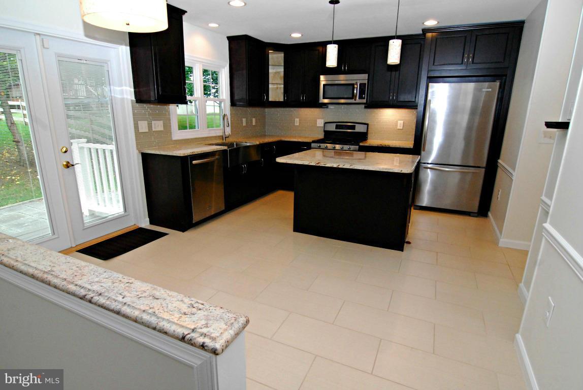 11602 Lighthouse Drive Laurel, MD 20708 - Photo 10 of 30 Kitchen
