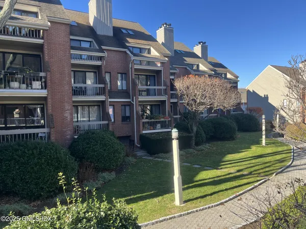 $4,900 | 9 River Road, Unit 411, Cos Cob, CT 06807