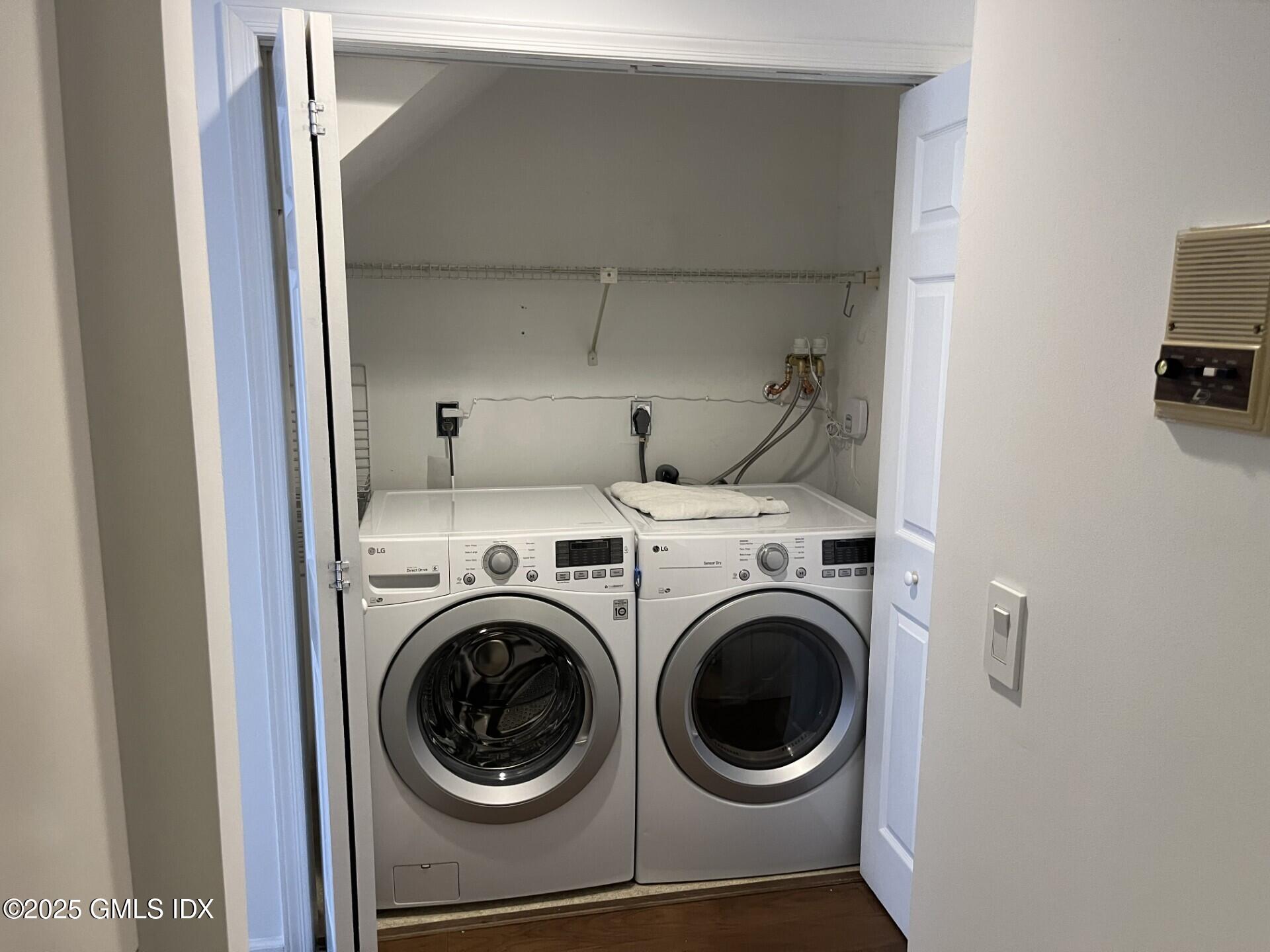 9 River Road, Unit 411 Cos Cob, CT 06807 - Photo 7 of 19 Laundry
