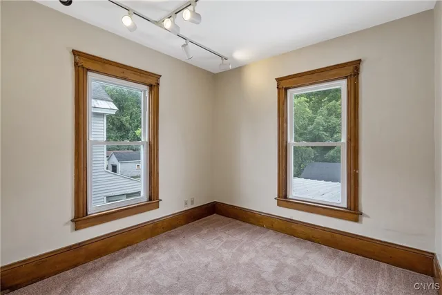 $1,400 | 115 West 1st Street South, Unit 2, Fulton, NY 13069