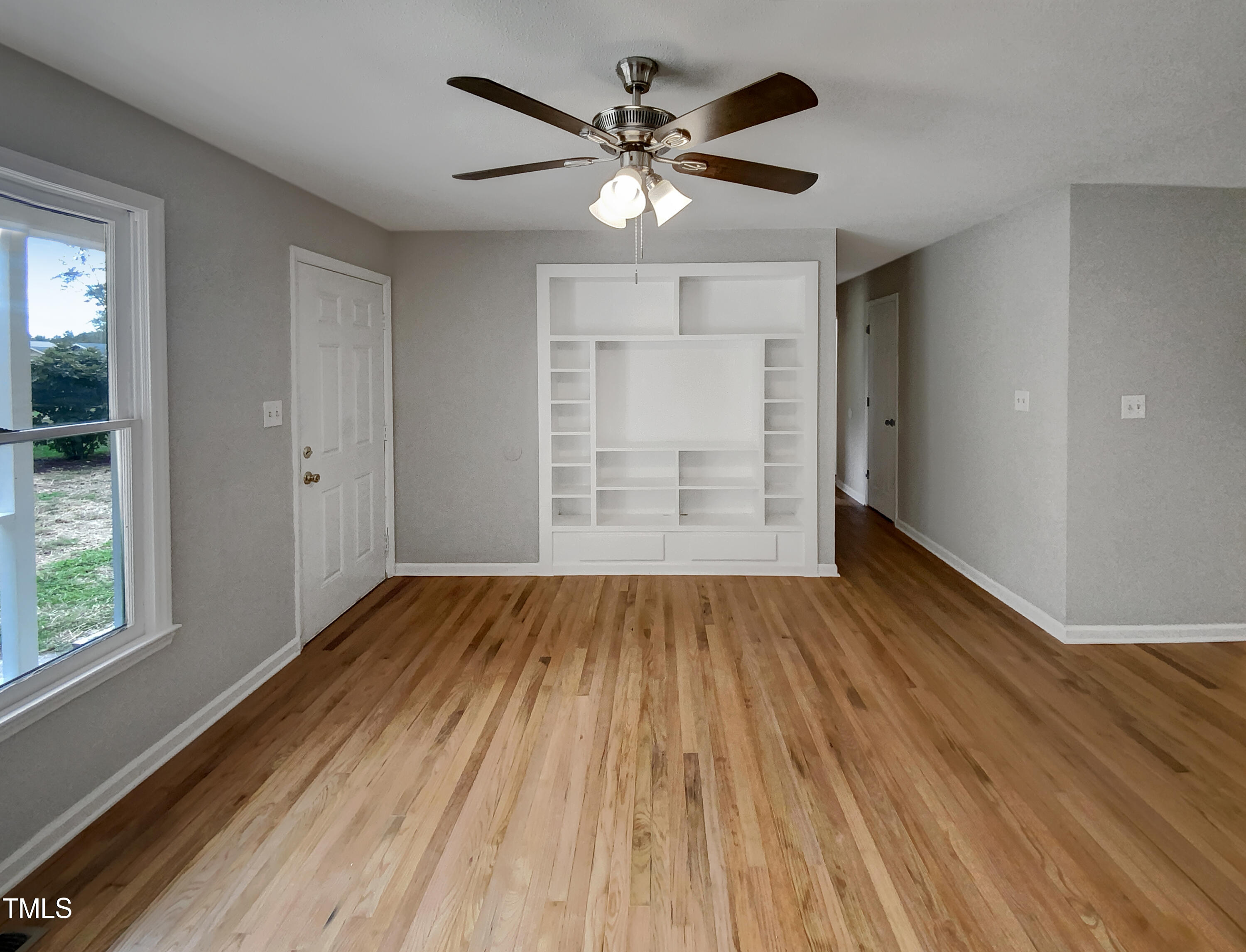 843 Old Zebulon Road Wendell, NC 27591 - Photo 3 of 17 photo_03