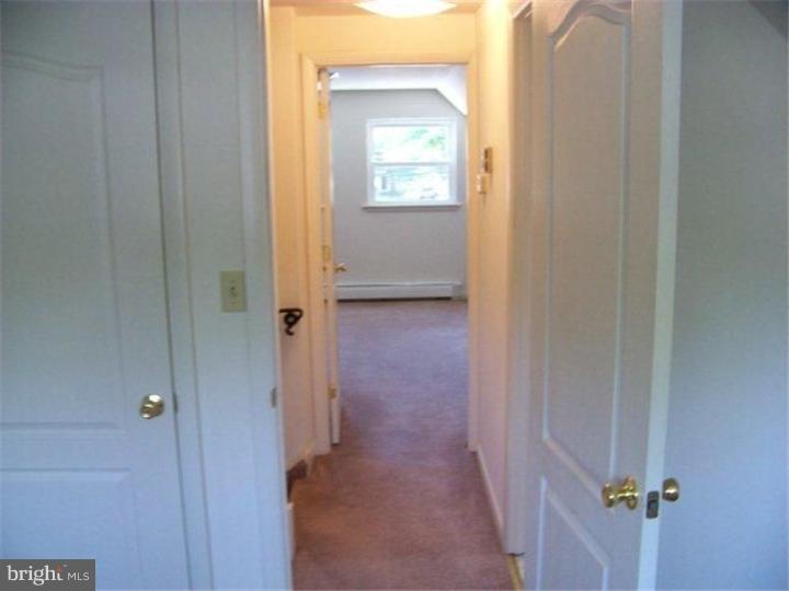 56 Island Road Levittown, PA 19057 - Photo 14 of 16 Hallway