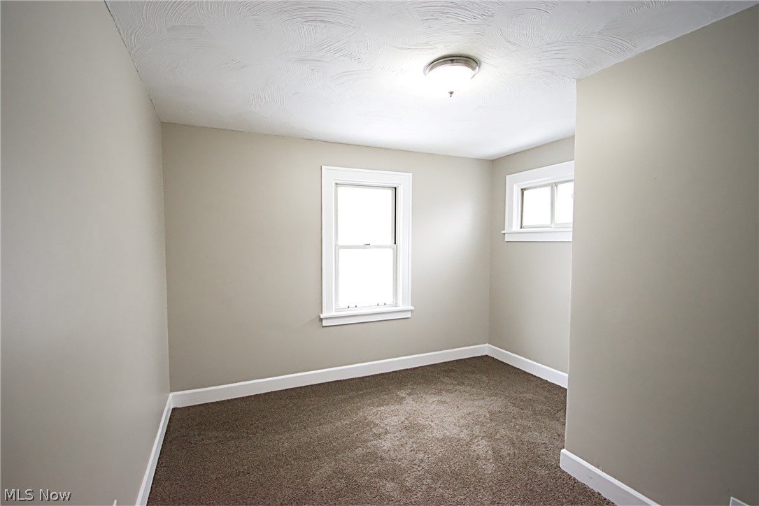 864 Englewood Road Cleveland Heights, OH 44121 - Photo 11 of 14