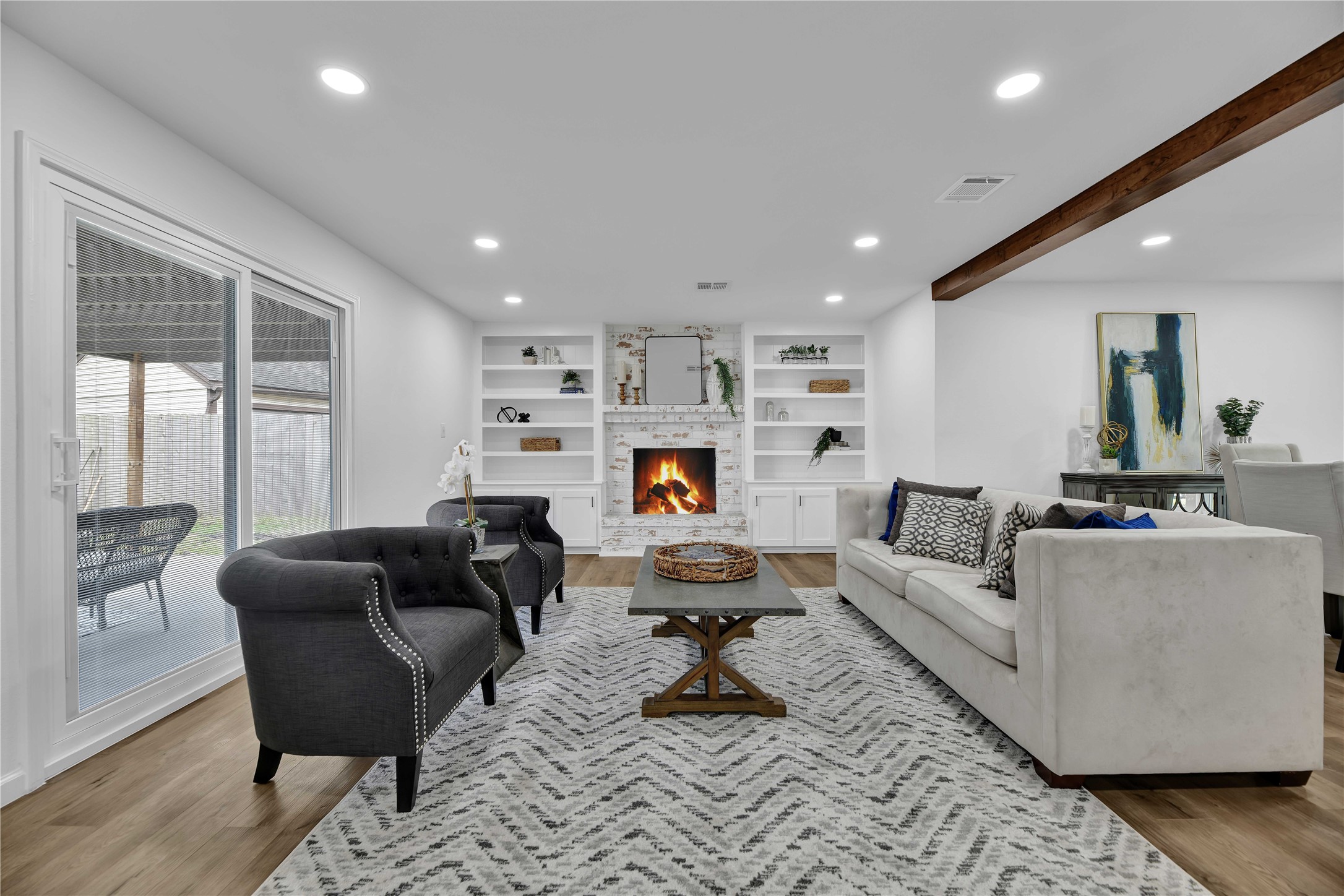 2726 Stetson Lane Houston, TX 77043 - Photo 11 of 36